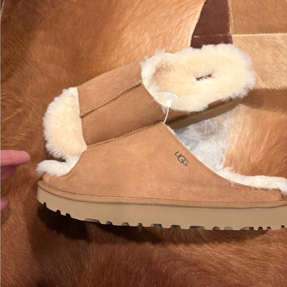New UGG Chestnut Suede greenport  Slide - Picture 5 of 6